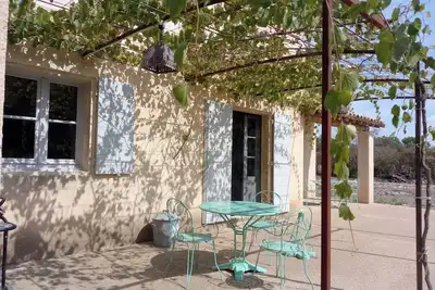 Image de Maison de campagne, au calme, avec piscine