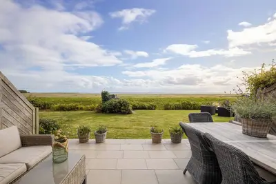 Image de The Raanhüs is an exclusive vacation home that offers you a generous living space on three floors.