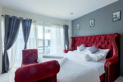 Image de Spacious 8-bedroom villa in terrific Bangkok with Ac, Peace full stay