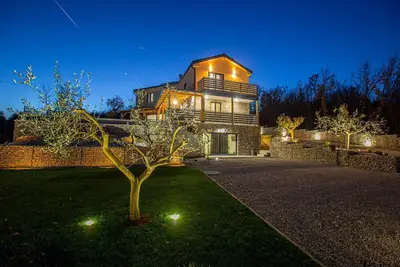 Image de Beautiful Villa Dominika in Rakotule with endless pool