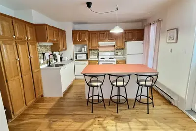 Image de Chez Claude appartement millésimé-stationnement privé inclus