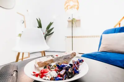 Image de T4 93m² –Moderne & charme ancien avec poutres bois, lumineux, animaux acceptés!