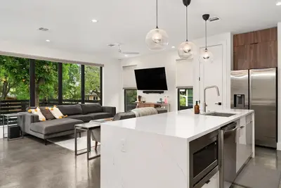 Image de Luxe Riverside House | Skyline Deck+Downtown View