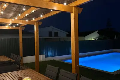 Image de Casa do Mural - Heated salt pool, games room, garden and beaches nearby!