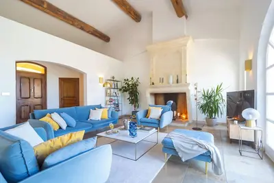 Image de Villa Luxueuse – Premier Étage avec Piscine & Climatisation – Le Tholonet