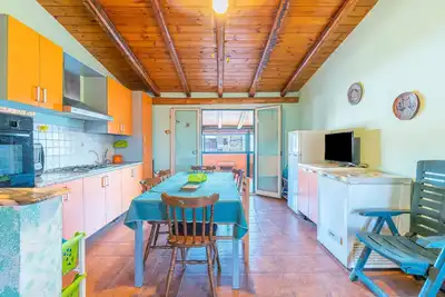 Image de Appartement 'Casa Pina A Due Passi Dal Mare' avec terrasse privée et climatisation