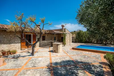 Image de Villa 'Auxella Petit' avec vue sur la montagne, Wi-Fi et climatisation