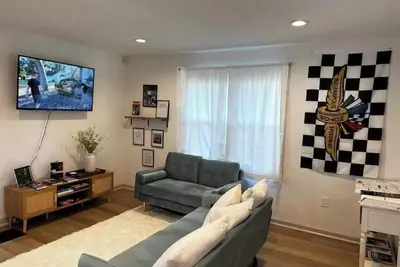 Image de Pet-friendly house 5 minutes from Lucas Oil/Gainbridge!
