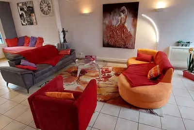 Image de Le Loft De La Robine\nAppartement 110 m2 terrasse Vue sur Cathédrale plein centre