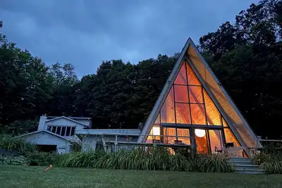 Image de Beautiful Bone Lake A-Frame