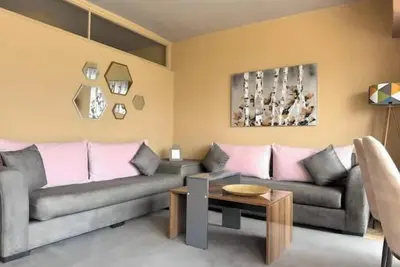 Image de Hypercentral cosy studio with park view