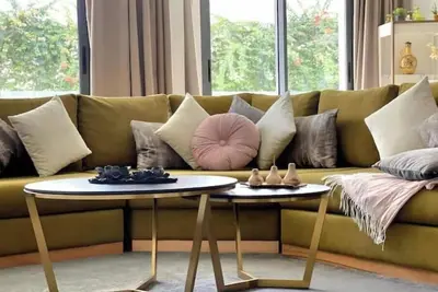 Image de Spacious beach home with terrace and pool access