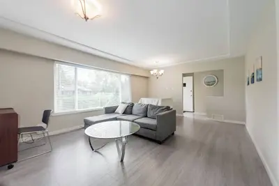 Image de Burnaby Metrotown 3 bedroom upstairs for 5 people