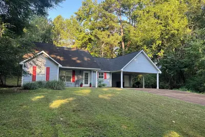 Image de Charming Retreat Close Square and Campus.