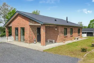 Image de Belle maison à Fårvang avec piscine extérieure