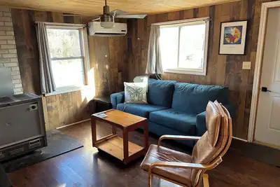 Image de Private Cozy Acreage in nature (pets welcome)
