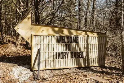 Image de Ivory Gabel Cabin