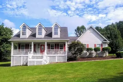 Image de Private! Spacious. + Shiloh - Private. King size bed. Quiet, serene