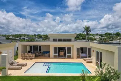 New • Total Privacy • Charming Style • Luxury.