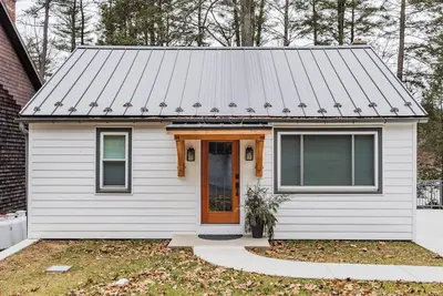 Image de Cottage on Sweet Arrow Lake