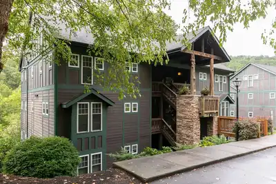 Image de Still Point At Echota - Mountain Views, Great Community Amenities with indoor+outdoor pools, gym