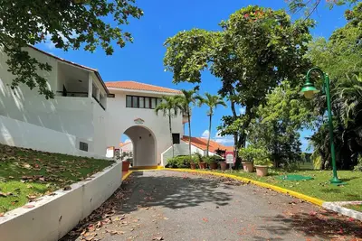 Image de Mediterranean 2- Bedroom Villa in a World-Class Golf, Tennis & Beach Community