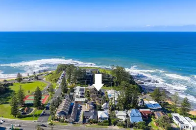 Image de On little Austinmer beach encircled by resturants to surf, swim, fish, boat or ski
