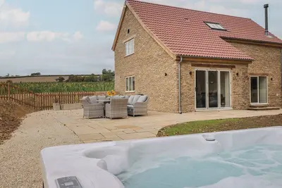 Image de The Fox Den, pet friendly, with hot tub in Yeovil, Somerset