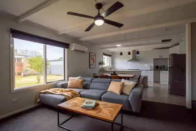 Image de Spacious Kerang Retreat | Stylish & Cosy