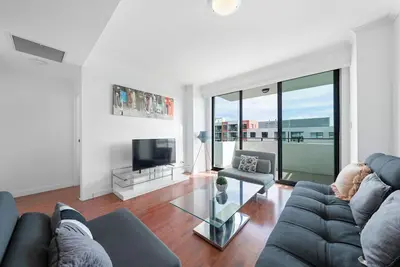 Image de Tranquil 2 Br Apt with Parking / Darling Harbour-10mins Walk
