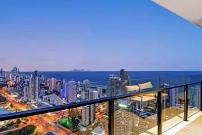 Image de Luxe 2br Apt w/ Stunning Ocean & City Views!
