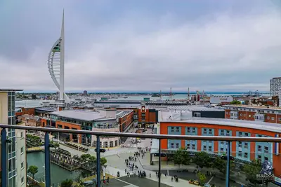 Image de Spinnaker Tower, Mary Rose & Sea View apartment 2 bed, 2 Bathroom