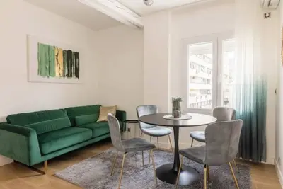 Image de Little Paris apt. 8. min to Knez M. with P 12e/day