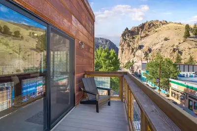Image de New Listing! Luxury Uptown Loft and Studio Combo-Heart of Downtown Creede