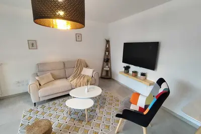 Image de Appt T3 65m2, 6 personnes, Montmerle Centre, Bord de Saône