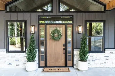 Image de Timber Cove Woodland Retreat - New 4 Br/3 Ba - Hocking Hills - Hot Tub