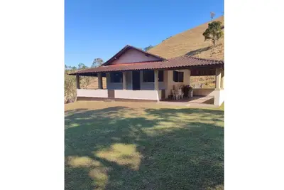 Image de A refuge where time slows down, silence embraces and nature converses.