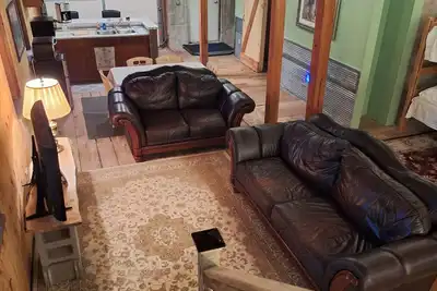 Image de Quiet, rustic cabin with lake access