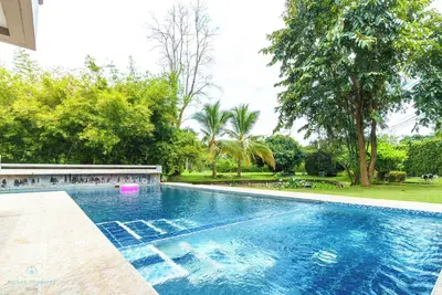 Image de Peaceful Resort-Style pool villa in Doi Saket, Chiang Mai