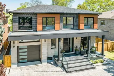 Image de Luxury Executive Home close to Golf Course