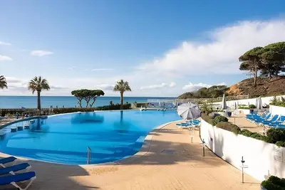 Image de Group Getaway in Oura Beach! Four Sea View Units, Swimming Pools, Beachfront!