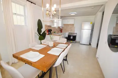 Image de Bajan Breeze 3-bedroom apartment 15 minutes walk to the beach