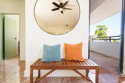 Image de Sunny Escape Pool