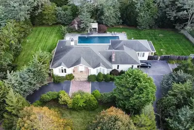Image de West Hamptons 5br 5Baths Heated pool