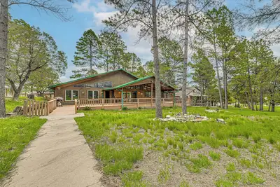 Image de Hot Tub & Deck: Home 1 Mi to Ruidoso River!