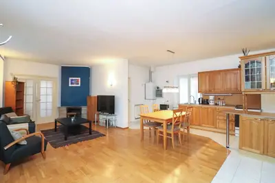 Image de Center of Old Town, historic view, open floorplan