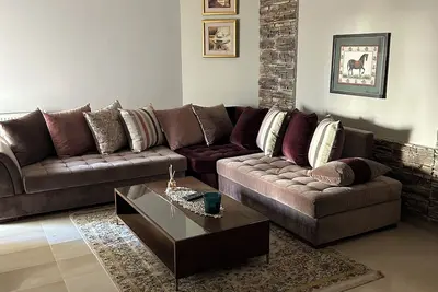 Image de En face du Park des jeux d’enfants à 8 km de l’aéroport et à 5 mn à la Marsa.