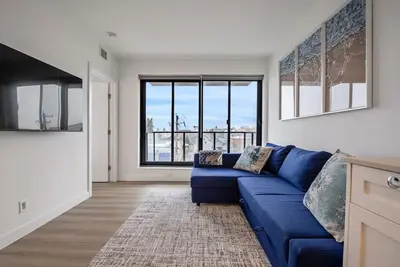 Image de Exquisite 2 Bed Condo near Dt Core W/Free Parking