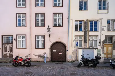 Image de 15th Century Flat with Parking, High Ceilings