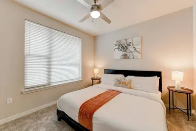 Image de Exquisite 2Br/2Ba in East Dtatx